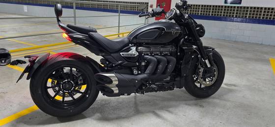 TRIUMPH ROCKET III GT 